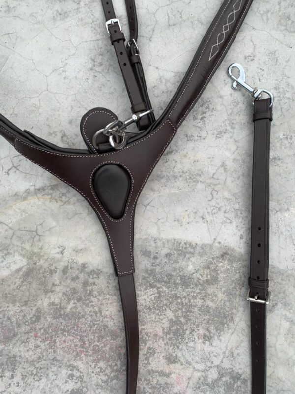 Saddlery Goods High Quality Premium Leather Horse Breastplate | 3-Point Breastplate - Image 4